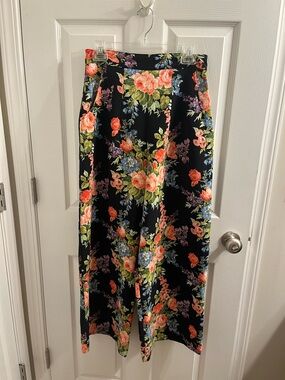 Vixen Floral Vacation Pants